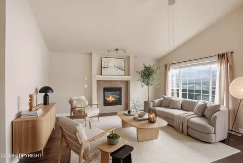Living - 20610 Mountainside Dr, Eagle River, AK 99577 photo 4 of 8