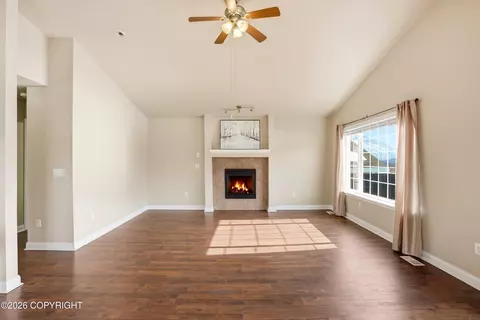 Living - 20610 Mountainside Dr, Eagle River, AK 99577 photo 2 of 8