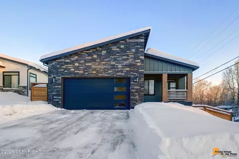 5470 Sandhill Loop, Anchorage, AK 99502