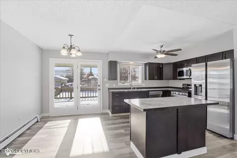 4436 E 6th Ave, Anchorage, AK 99508 photo 8
