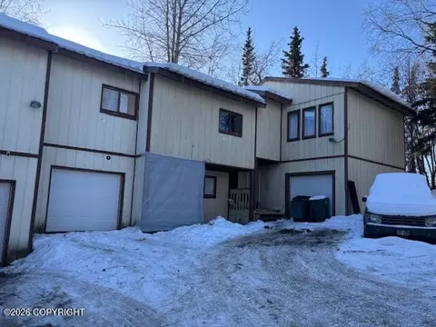 12636 Silver Fox Ln, Anchorage, AK 99515