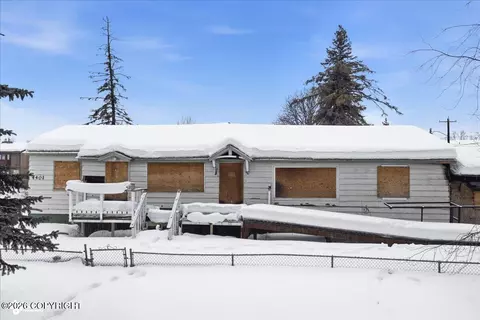 4401 Peterkin Ave, Anchorage, AK 99508