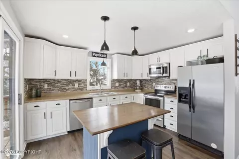 9621 Nizki Cir, Eagle River, AK 99577 photo 9