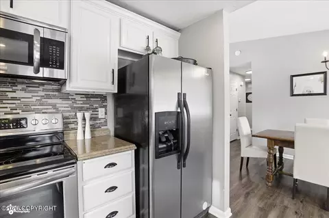 9621 Nizki Cir, Eagle River, AK 99577 photo 11
