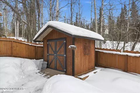 9621 Nizki Cir, Eagle River, AK 99577 photo 35