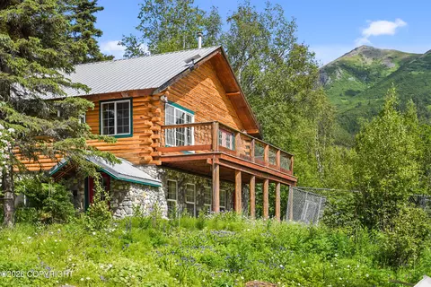 17000 E T And T Ln, Palmer, AK 99645