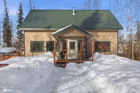 3975 S France Ct, Big Lake, AK 99652