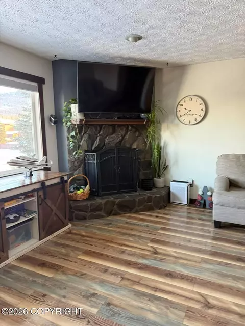 Living - 18548 Neumann Cir, Eagle River, AK 99577 photo 1 of 2