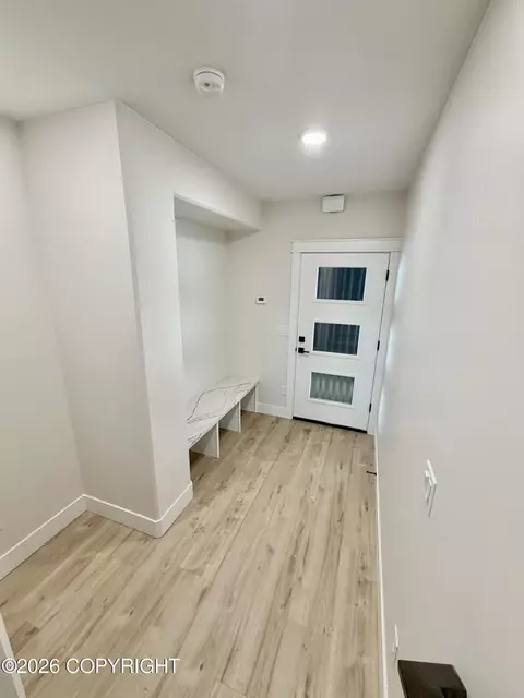 1538 Alyeska Hwy # 5, Girdwood, AK 99587