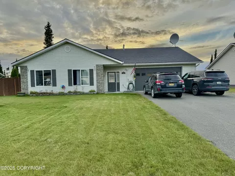 155 Sierra Heights St, Soldotna, AK 99669