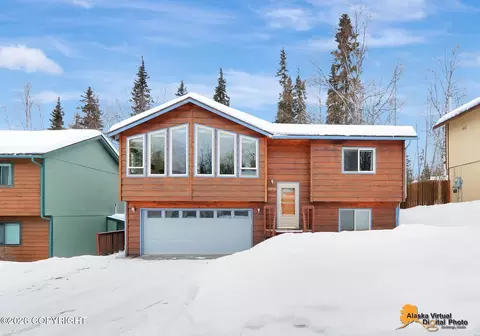 8910 Kak Island St, Eagle River, AK 99577