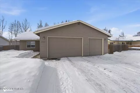 9320 Aphrodite Dr, Anchorage, AK 99515