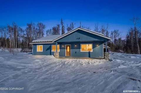 1262 N Miller Cir, Houston, AK 99623