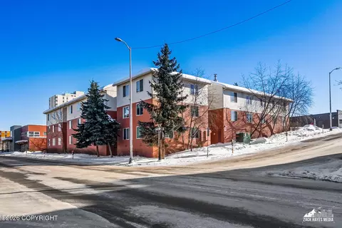 315 Barrow St, Anchorage, AK 99501