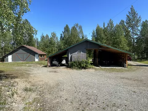 3854 N Sluice Box Dr, Houston, AK 99623