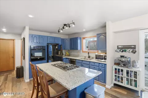 Kitchen - 22676 Sampson Dr, Chugiak, AK 99567 photo 2 of 4