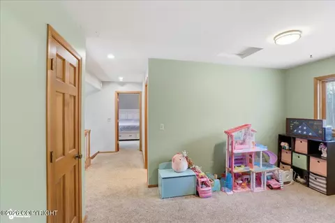 Entry Way - 22676 Sampson Dr, Chugiak, AK 99567 photo 6 of 7