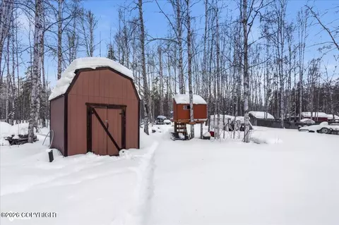Exterior - 22676 Sampson Dr, Chugiak, AK 99567 photo 6 of 19