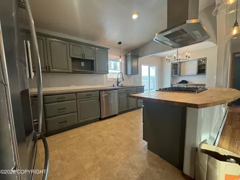 12631 Tanada Loop, Anchorage, AK 99516 photo 8