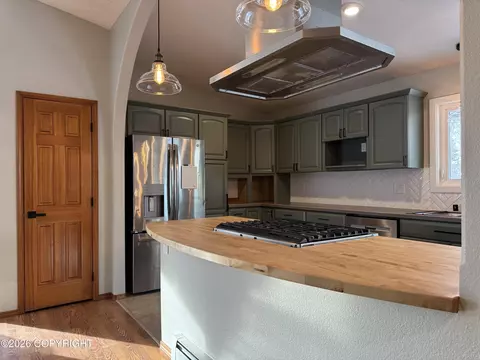 12631 Tanada Loop, Anchorage, AK 99516 photo 7