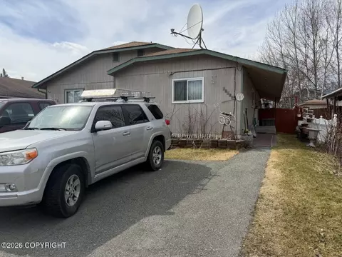 10132 Goose Berry Pl, Anchorage, AK 99515