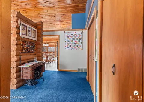 Entry Way - 25418 Eagle River Rd, Eagle River, AK 99577 photo 2 of 4