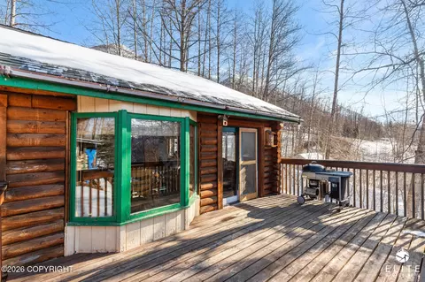 Exterior - 25418 Eagle River Rd, Eagle River, AK 99577 photo 6 of 7