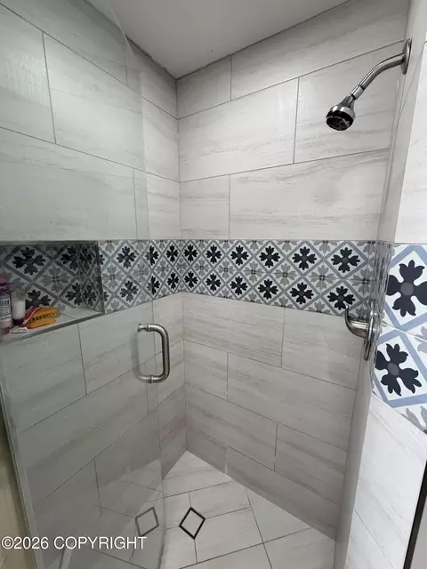 Bath - 25418 Eagle River Rd, Eagle River, AK 99577 photo 2 of 6