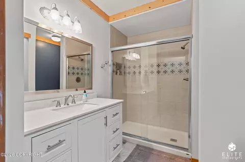 Bath - 25418 Eagle River Rd, Eagle River, AK 99577 photo 4 of 4