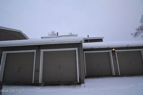 1783 Morningtide Ct, Anchorage, AK 99501