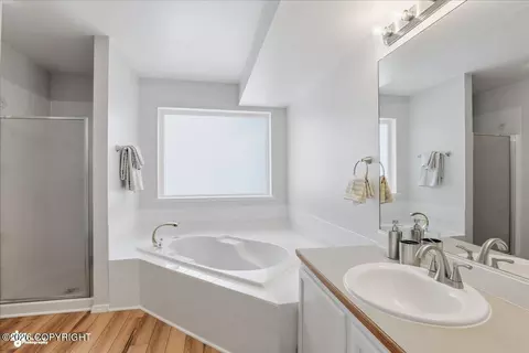 Bath - 8190 Kronos Dr, Anchorage, AK 99502 photo 2 of 4