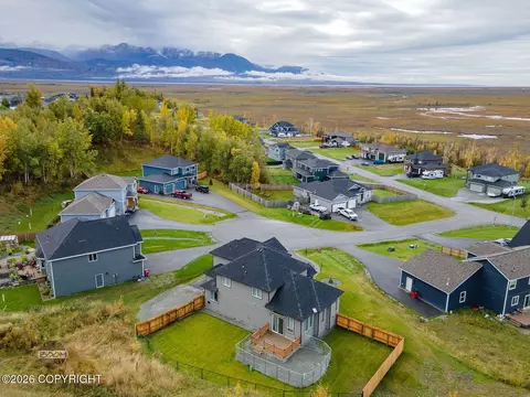 4949 E Chick Cir, Wasilla, AK 99654