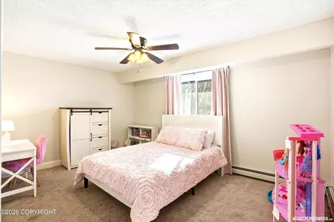 Bedroom - 24419 Thunderbird Dr, Chugiak, AK 99567 photo 3 of 6