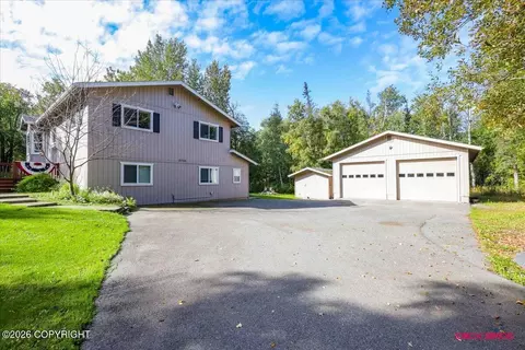 2750 E Whispering Woods Dr, Wasilla, AK 99654