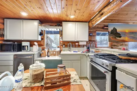 5002 S Kenaka Bena Loop, Big Lake, AK 99652 photo 4