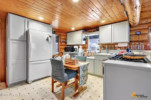 5002 S Kenaka Bena Loop, Big Lake, AK 99652 photo 3