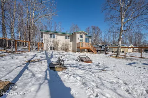 5451 E Alder Dr, Wasilla, AK 99654