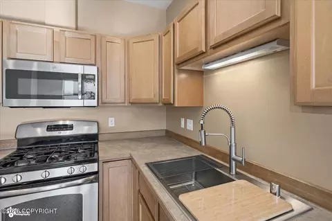 Kitchen - 4501 Campbell Park Loop # 25, Anchorage, AK 99507 photo 3 of 3