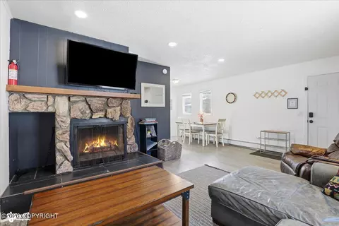 3821 Checkmate Dr, Anchorage, AK 99508