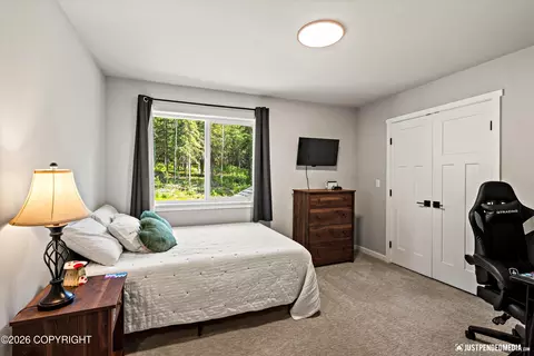 Bedroom - 27365 Vantage Ave, Eagle River, AK 99577 photo 5 of 11