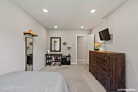 Bedroom - 27365 Vantage Ave, Eagle River, AK 99577 photo 7 of 11
