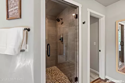 Bath - 27365 Vantage Ave, Eagle River, AK 99577 photo 9 of 10