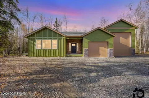 8871 W Happy Cir, Wasilla, AK 99623
