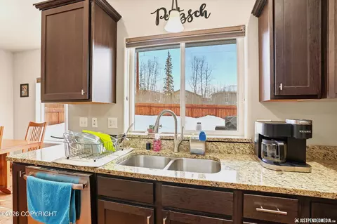 13137 Rosser Dr, Eagle River, AK 99577 photo 10