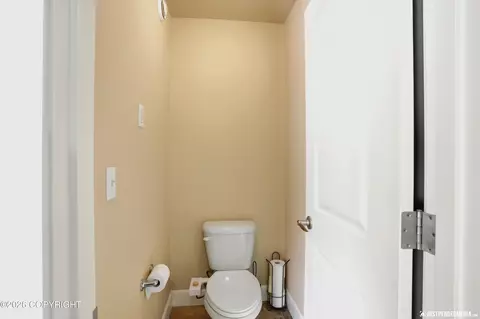 13137 Rosser Dr, Eagle River, AK 99577 photo 32