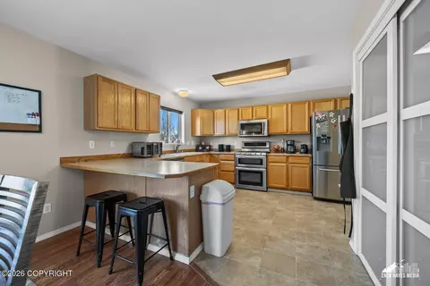 Kitchen - 2005 Casey Cusack Loop, Anchorage, AK 99515 photo 2 of 8