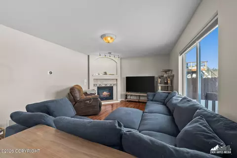 Living - 2005 Casey Cusack Loop, Anchorage, AK 99515 photo 1 of 3