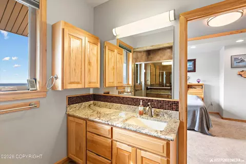 Bath - 18455 Mccrary Rd, Eagle River, AK 99577 photo 8 of 12