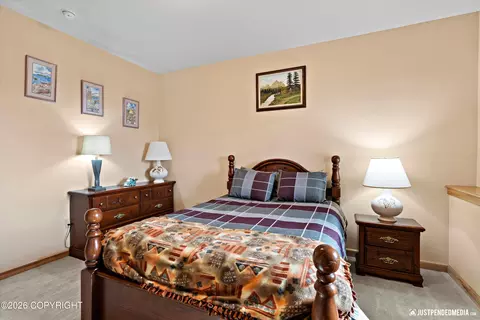 Bedroom - 18455 Mccrary Rd, Eagle River, AK 99577 photo 6 of 8