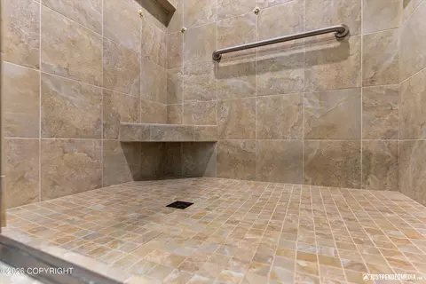 Bath - 18455 Mccrary Rd, Eagle River, AK 99577 photo 6 of 12